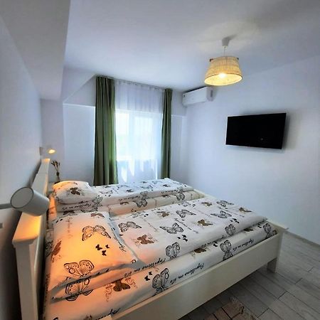Hotel Casa Calin Crișan Esterno foto