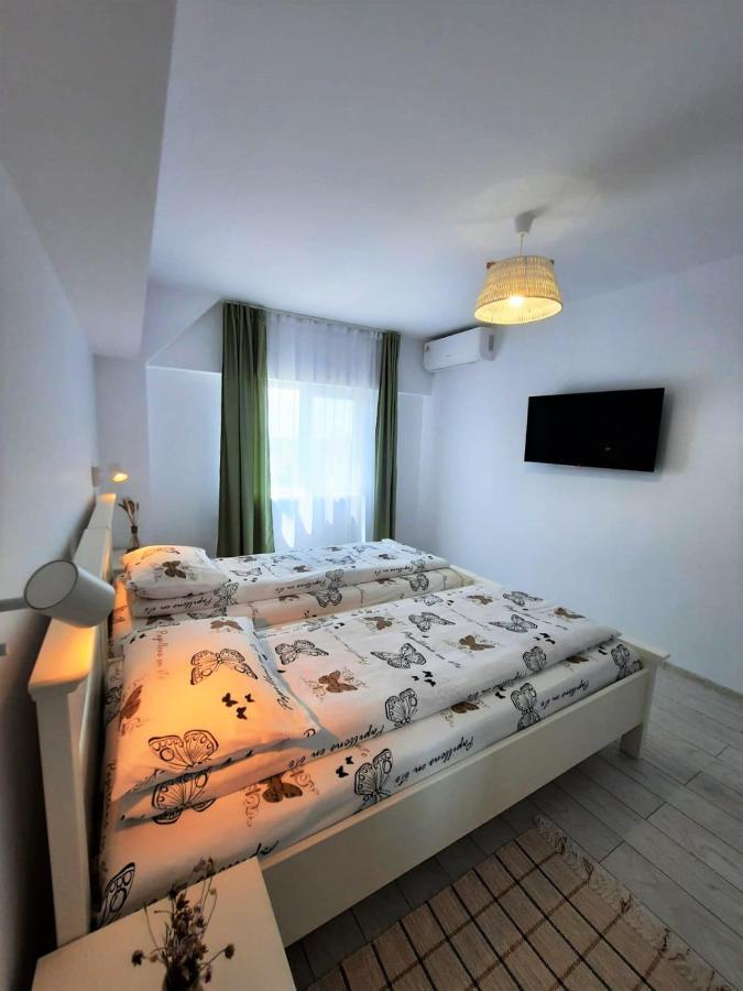 Hotel Casa Calin Crișan Esterno foto
